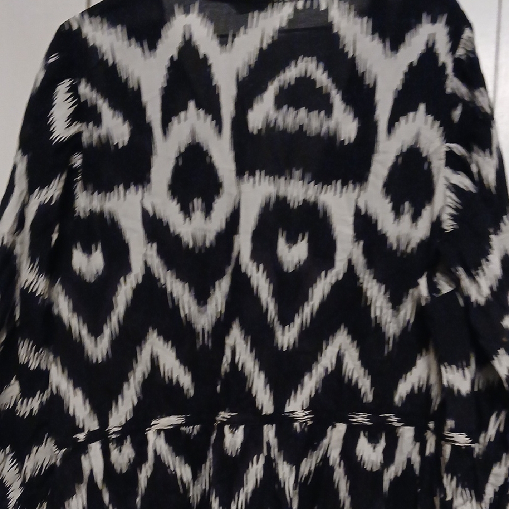 H&M Black and White Long Sleeve Dress - Picture 5 of 10